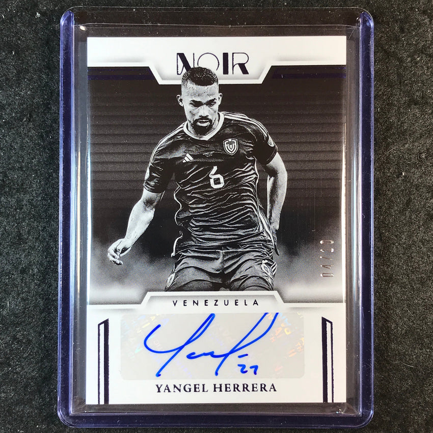 2025-26 Noir Road to FIFA World Cup YANGEL HERRERA Black & White Auto Blue 4/10