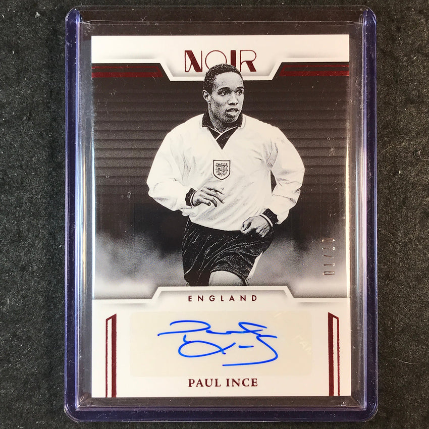 2025-26 Noir Road to FIFA World Cup PAUL INCE Black & White Auto Red 1/10