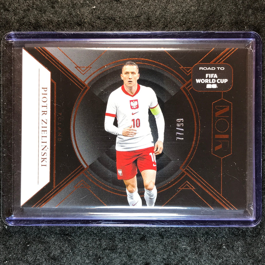 2025-26 Noir Road to FIFA World Cup PIOTR ZIELINSKI Base Bronze 77/99 #163