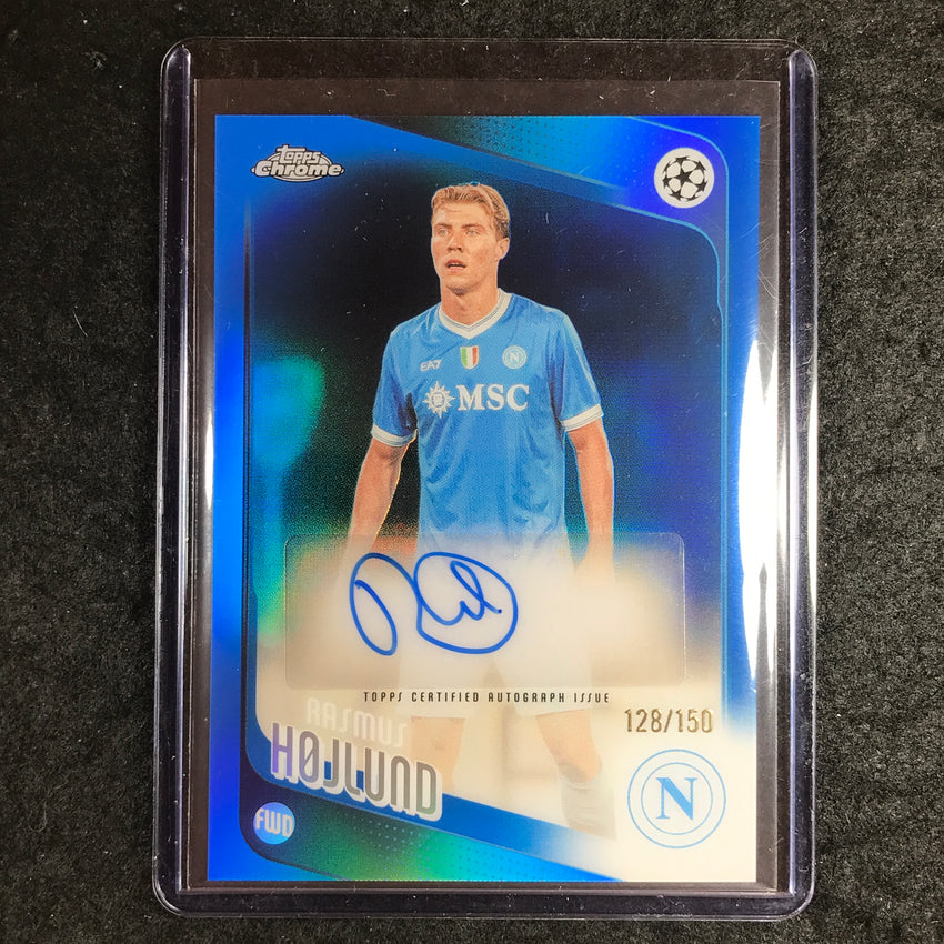 2025-26 Topps Chrome UEFA CC RASMUS HOJLUND Chrome Auto Blue Refractor 128/150