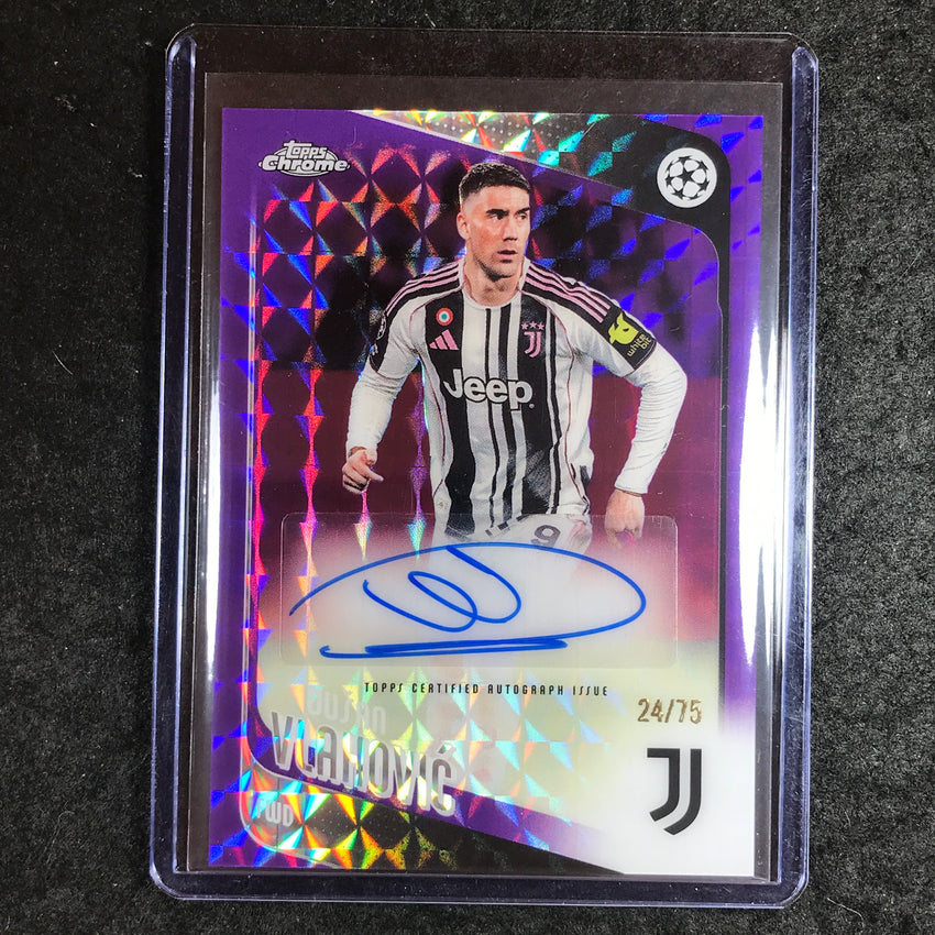 2025-26 Topps Chrome UEFA CC DUSAN VLAHOVIC Chrome Auto Purple Geometric 24/75