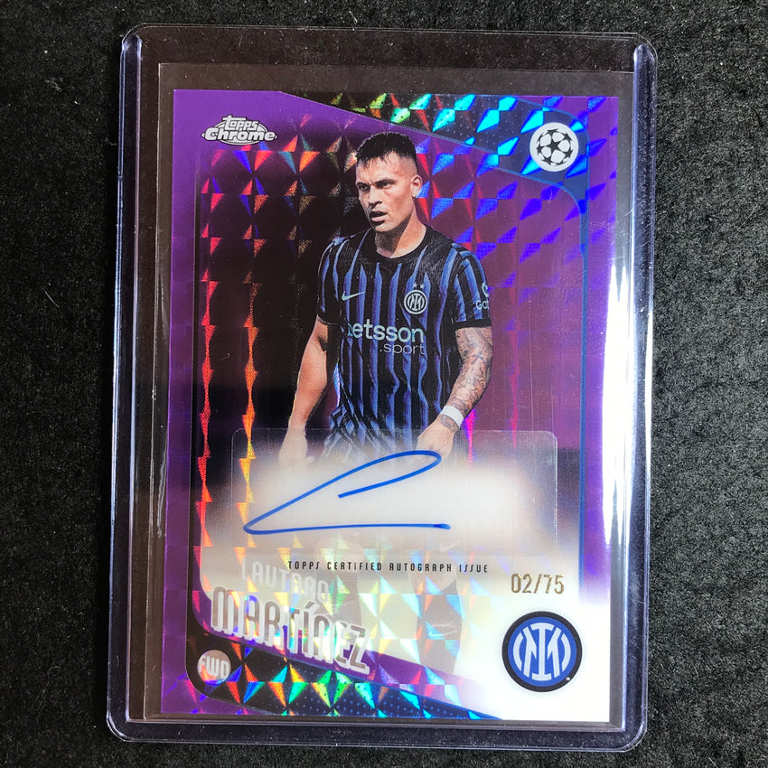 2025-26 Topps Chrome UEFA CC LAUTARO MARTINEZ Chrome Auto Purple Geometric 2/75
