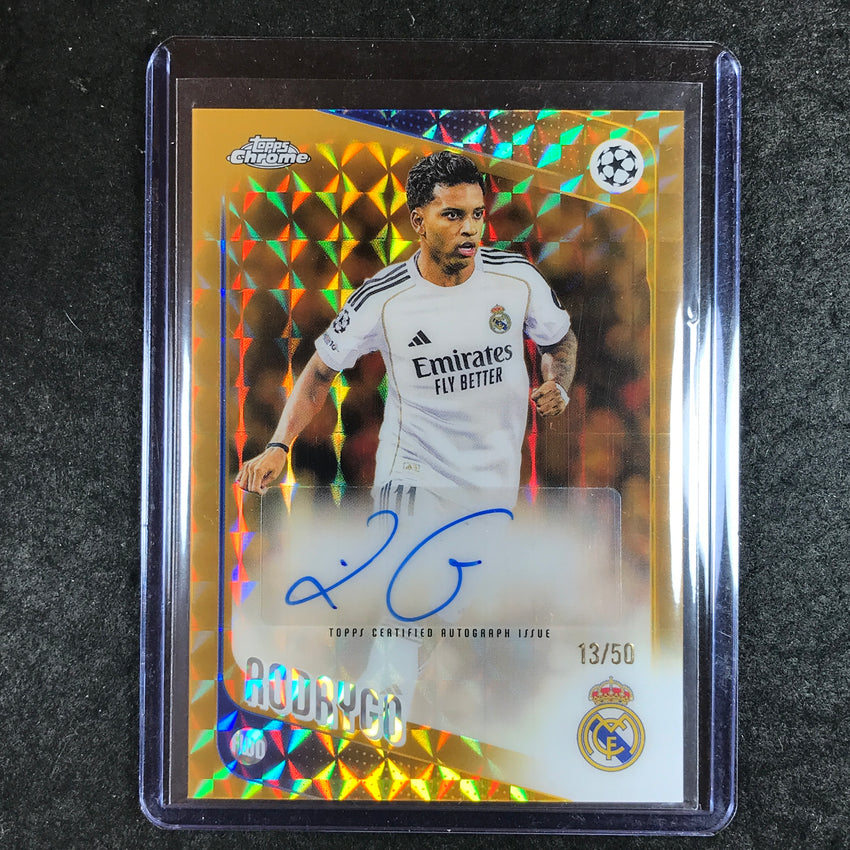 2025-26 Topps Chrome UEFA CC RODRYGO Chrome Auto Gold Geometric 13/50