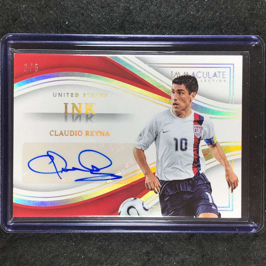 2023-24 Immaculate Soccer CLAUDIO REYNA Ink Auto Gold 2/5