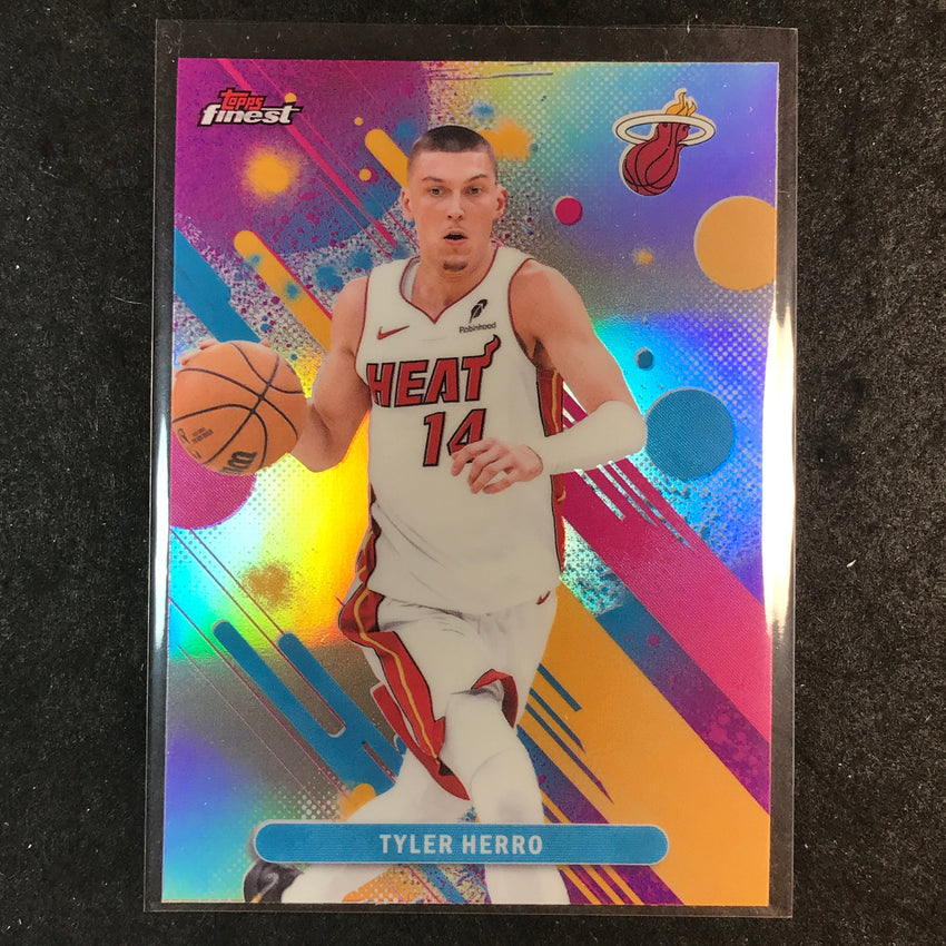 2025-26 Topps Finest TYLER HERRO Common Refractor #50