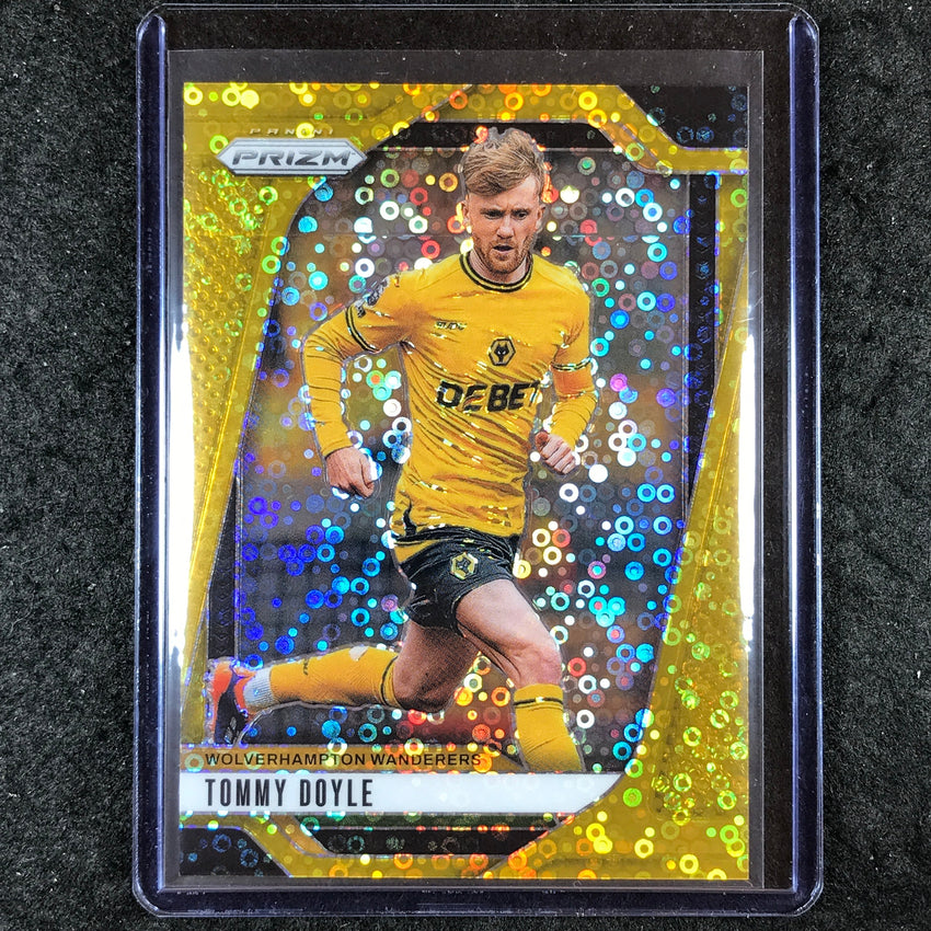 2024-25 Prizm EPL TOMMY DOYLE Breakaway Gold 9/10 #220