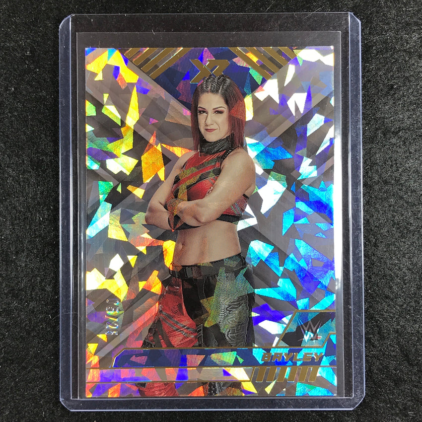 2023 Chronicles WWE BAYLEY XR Cracked Ice 5/25