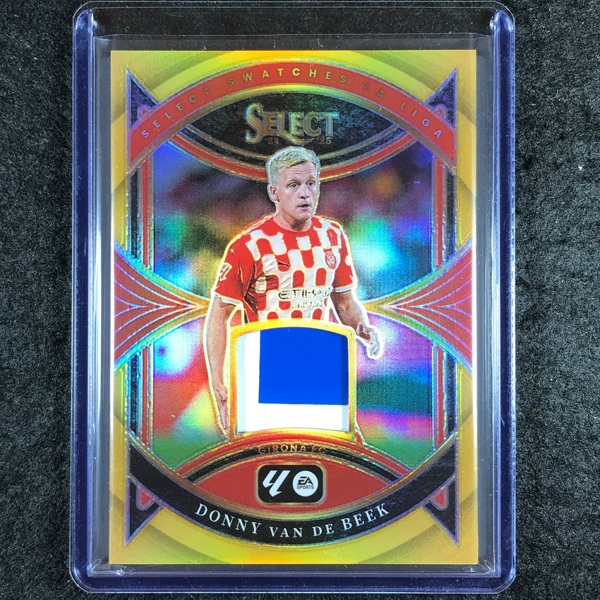 2024-25 Select La Liga DONNY VAN DE BEEK Select Swatches Patch Relic Gold 6/10