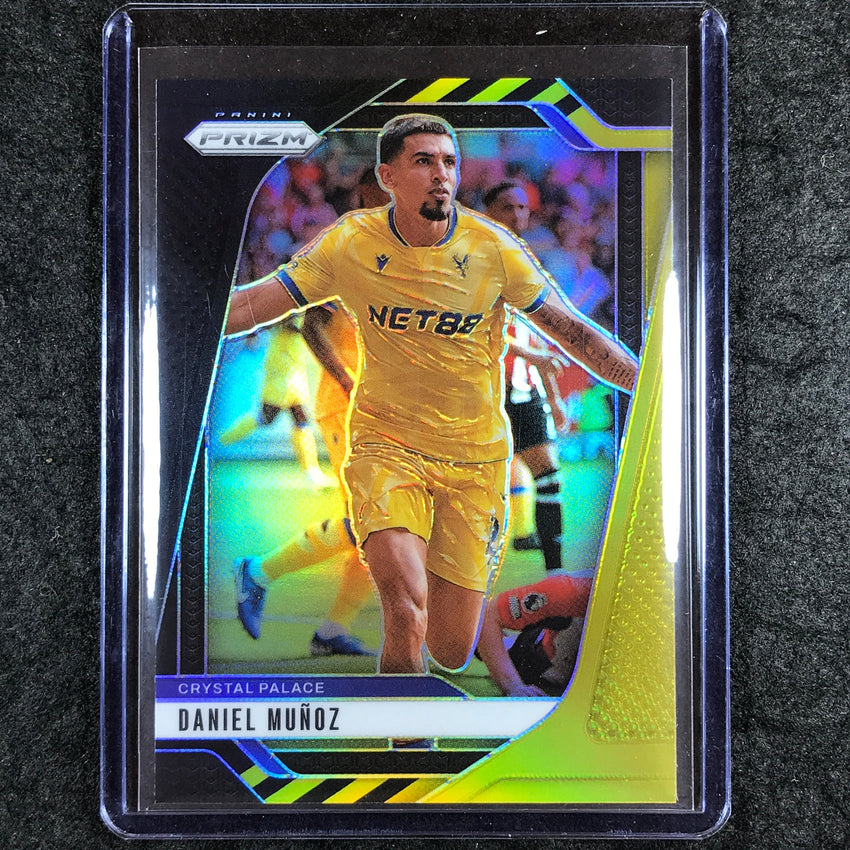 2024-25 Prizm EPL DANIEL MUNOZ Base Black Gold 7/8 #157