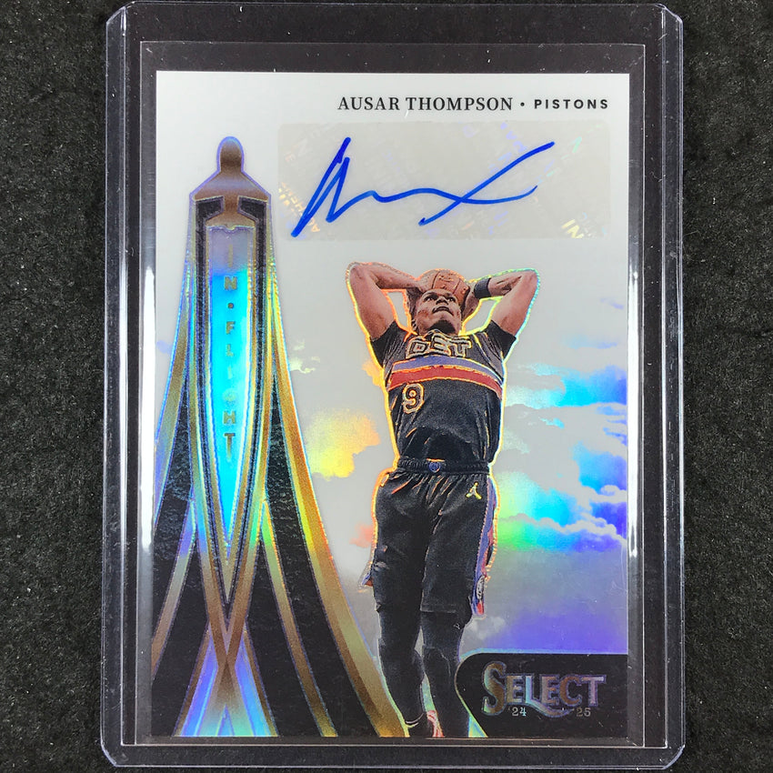 2024-25 Select AUSAR THOMPSON In Flight Signatures Auto Silver 92/249