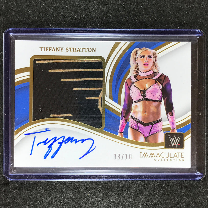 2023 Immaculate WWE TIFFANY STRATTON Premium Memorabilia Auto Gold 8/10