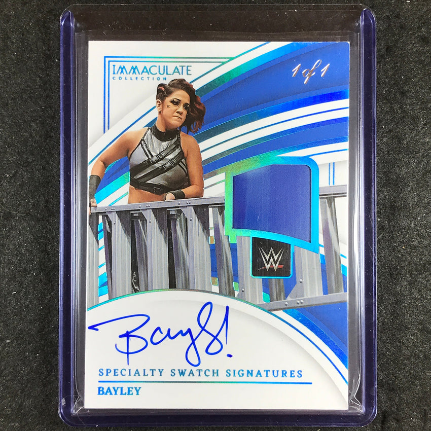 2023 Immaculate WWE BAYLEY Specialy Swatch Signatures Relic Auto Platinum 1/1