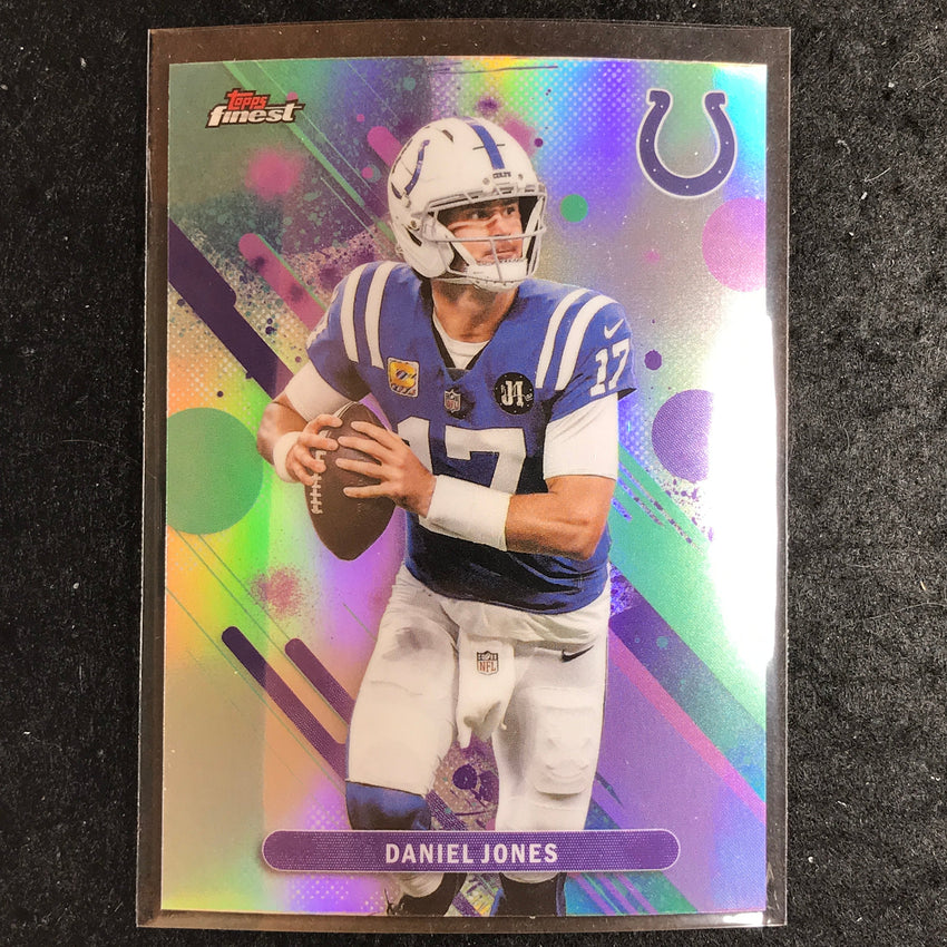 2025 Topps Finest NFL DANIEL JONES Common Refractor #57