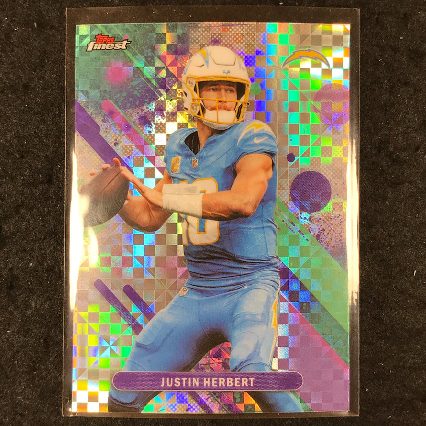 2025 Topps Finest NFL JUSTIN HERBERT Common X-Fractor #59