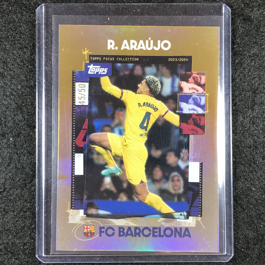 2023-24 Topps Focus Barcelona RONALD ARAUJO Snapshots Gold Rainbow Foil 45/50 #5