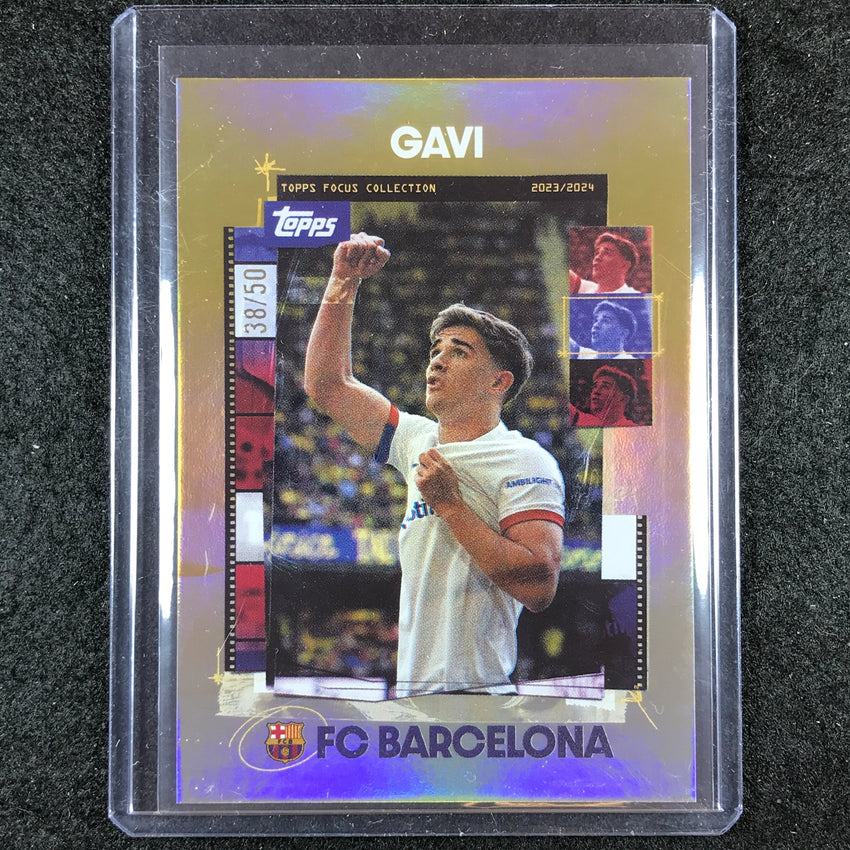 2023-24 Topps Focus Barcelona GAVI Snapshots Gold Rainbow Foil 38/50 #10