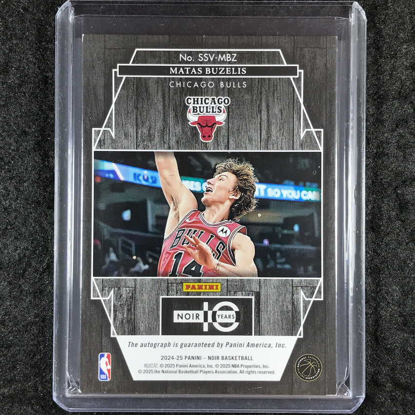 2024-25 Noir MATAS BUZELIS Spotlight Signatures Vertical Rookie Auto 75/99