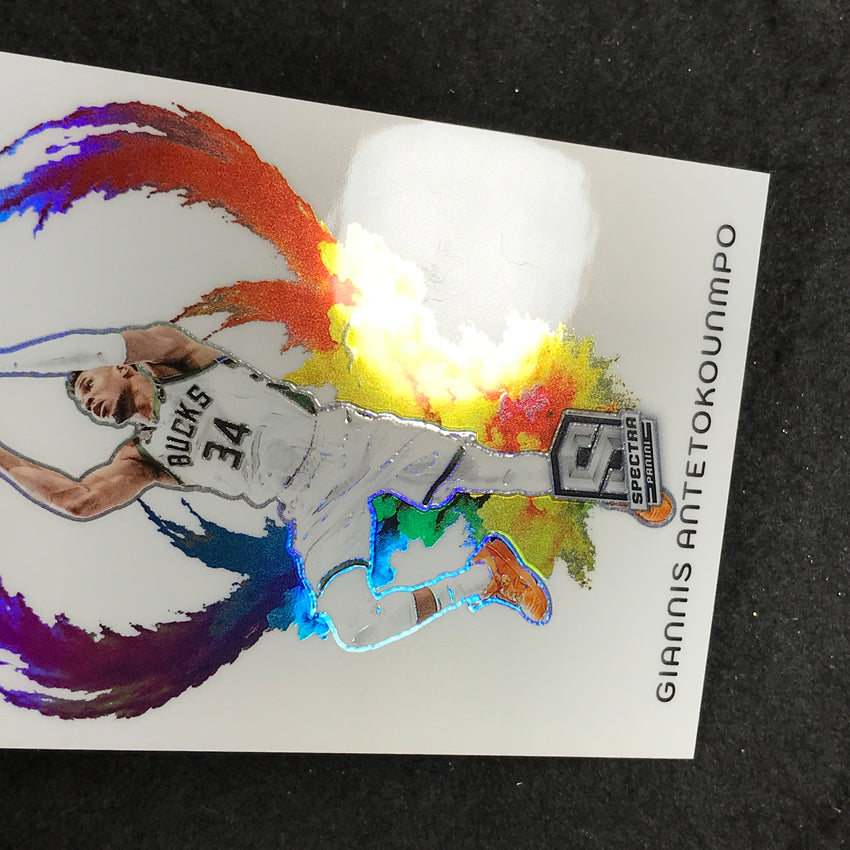 2023-24 Spectra GIANNIS ANTETOKOUNMPO Color Blast SSP #15