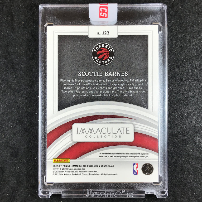 2021-22 Immaculate SCOTTIE BARNES Rookie Patch Auto Gold 7/10