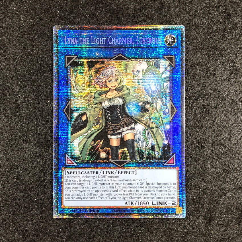 STARLIGHT RARE Lyna the Light Charmer, Lustrous - LIOV-EN049 - 1st Edition