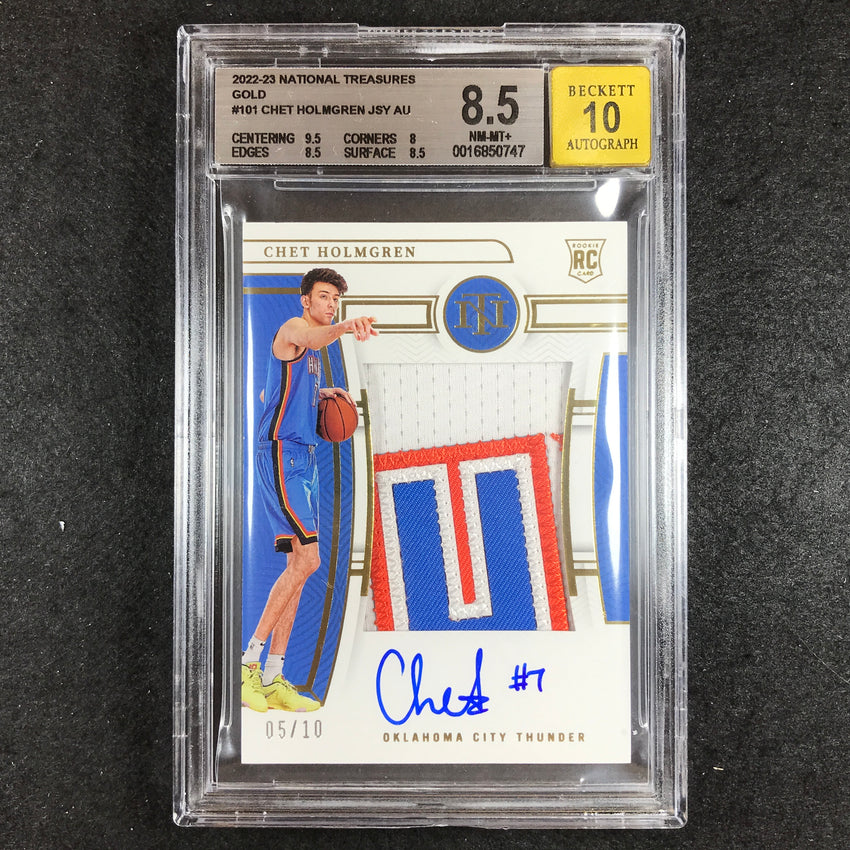 2022-23 National Treasures Chet Holmgren Rookie Patch Auto Gold 5/10 BGS 8.5/10