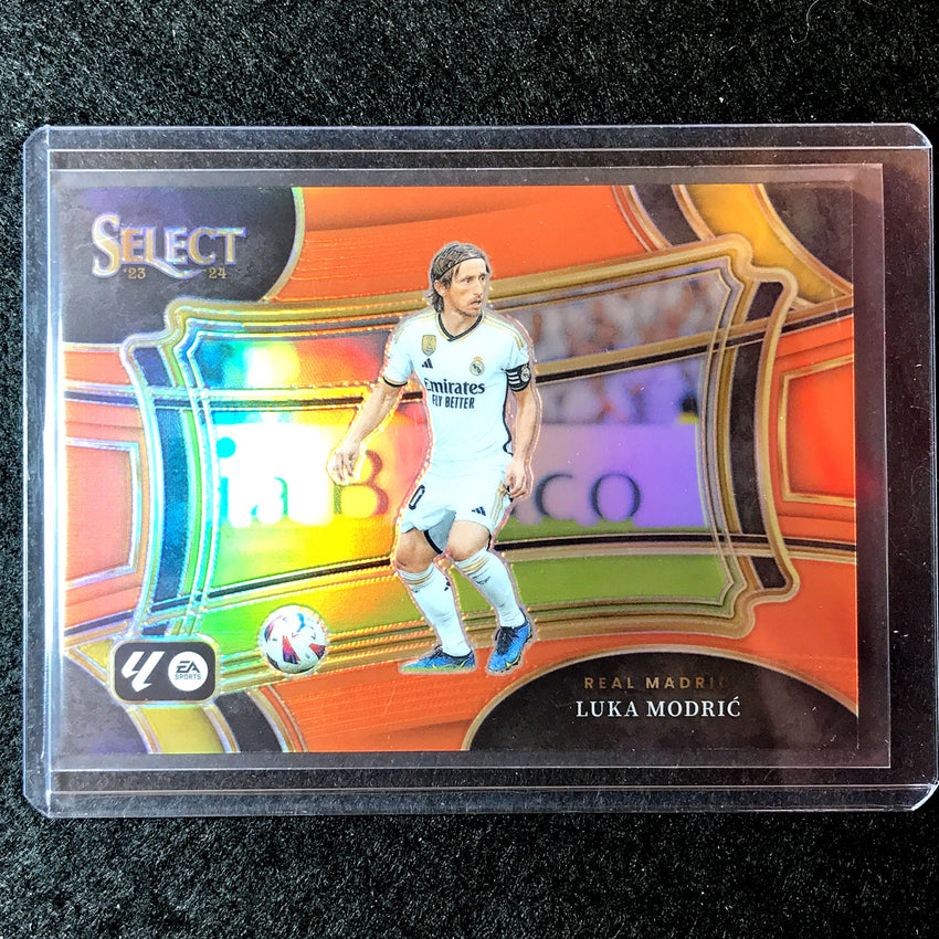 2023-24 Select La Liga LUKA MODRIC Field Level Orange 10/49 #224