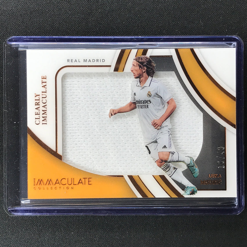2022-23 Immaculate Luka Modric Clearly Immaculate Jersey Relic Bronze 18/49