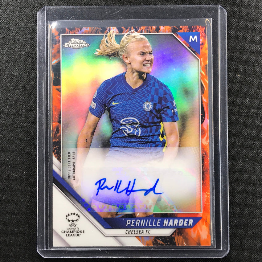 2021-22 Topps Chrome Uefa Ucl Womens Pernille Harder Auto Inferno 74/75