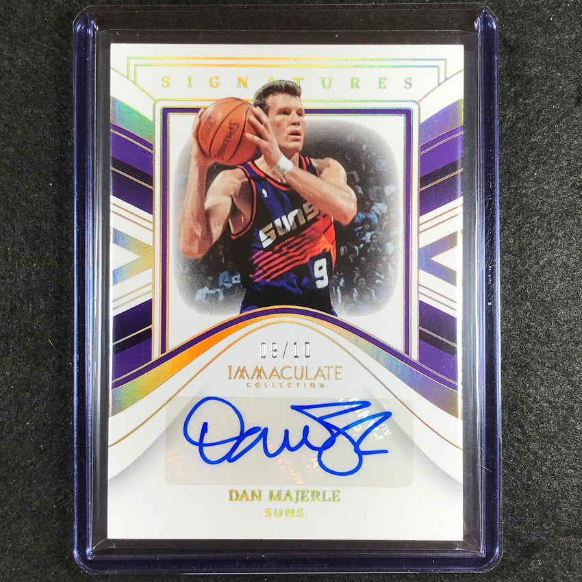 2022-23 Immaculate Dan Majerle Immaculate Signatures Auto Gold 9/10