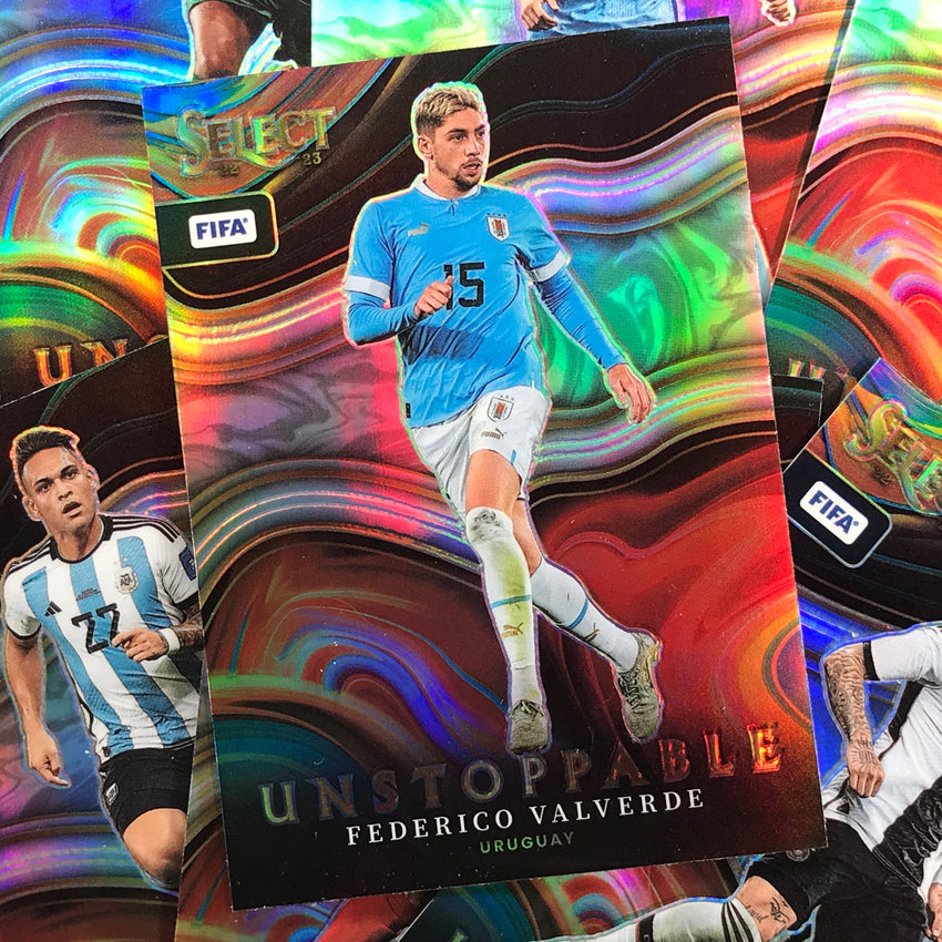 2022-23 Select FIFA BRENDAN AARONSON Unstoppable Silver Prizm #17
