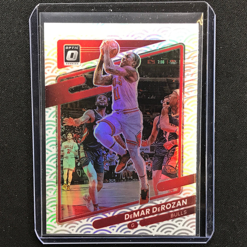 2021-22 Donruss Optic DEMAR DEROZAN Photon SSP Misprint Holo Silver #28
