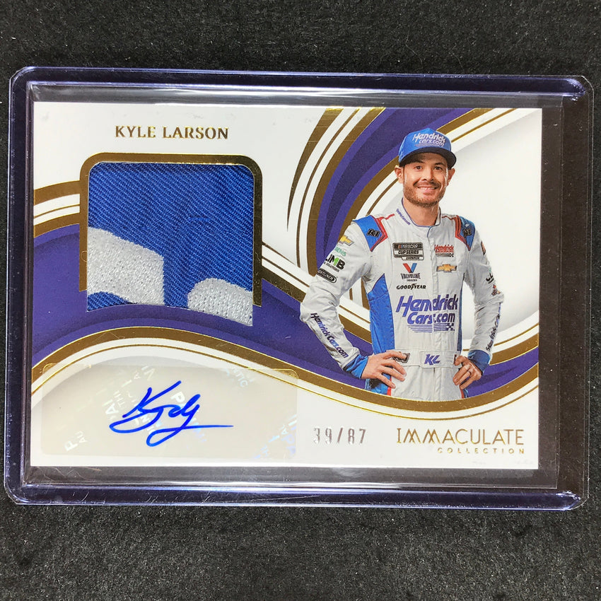 2023 Chronicles Racing Kyle Larson Immaculate Premium Patch Auto 39/87