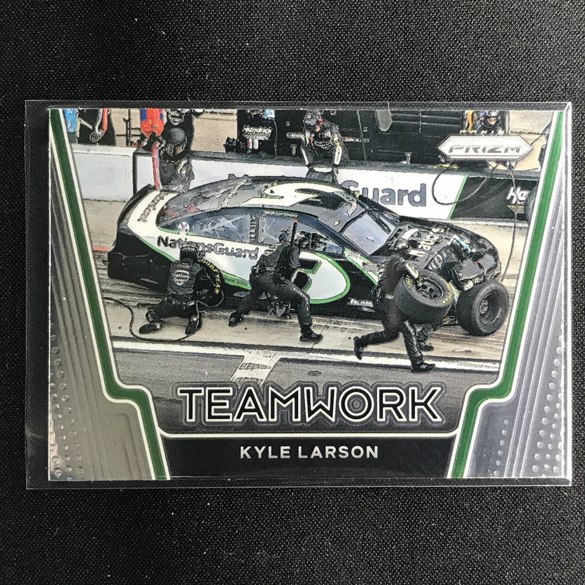 2021 Prizm Racing KYLE LARSON Teamwork Base #12
