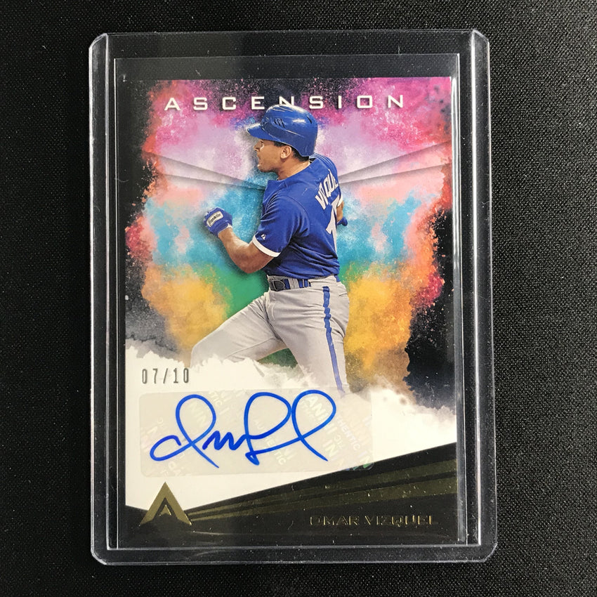 2021 Chronicles Omar Vizquel Ascension Autograph Gold 7/10