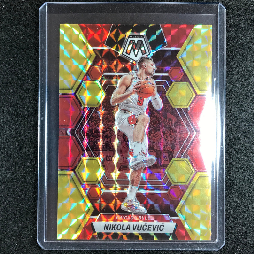 2022-23 Mosaic Nikola Vucevic Choice Fusion Red And Yellow 21/88 No 187