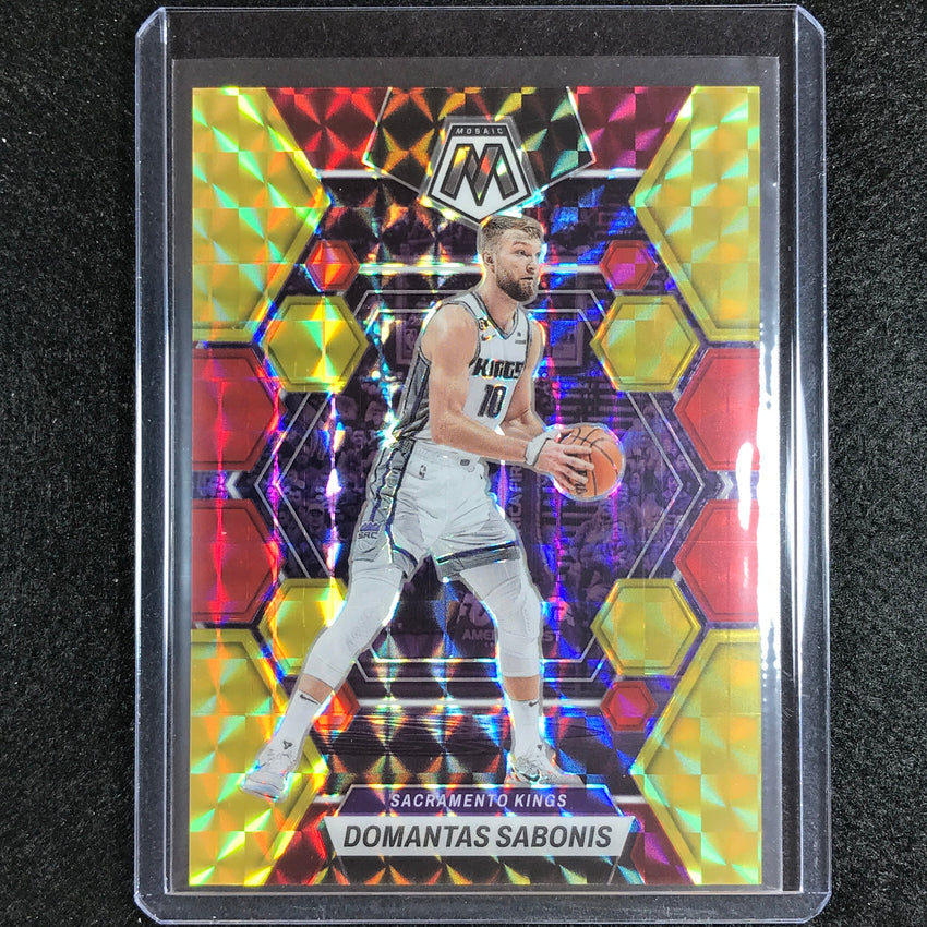 2022-23 Mosaic Domantas Sabonis Choice Fusion Red And Yellow 49/88 No 65