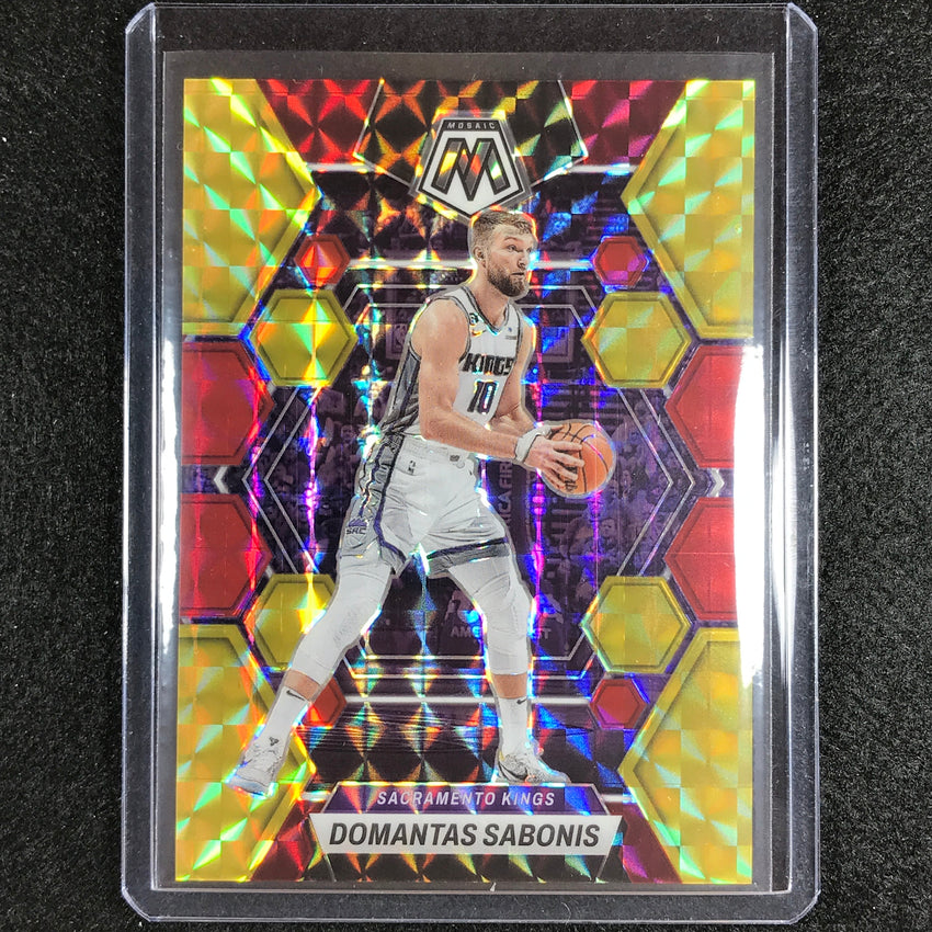 2022-23 Mosaic Domantas Sabonis Choice Fusion Red And Yellow 70/88 No 65