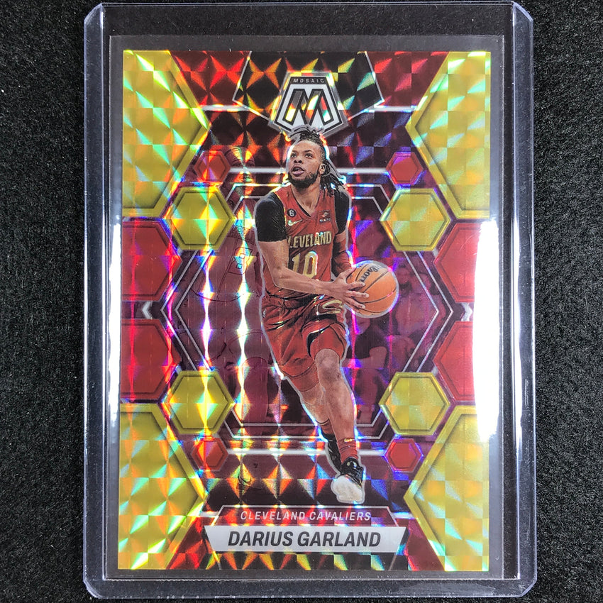 2022-23 Mosaic Darius Garland Choice Fusion Red And Yellow 16/88 No 124