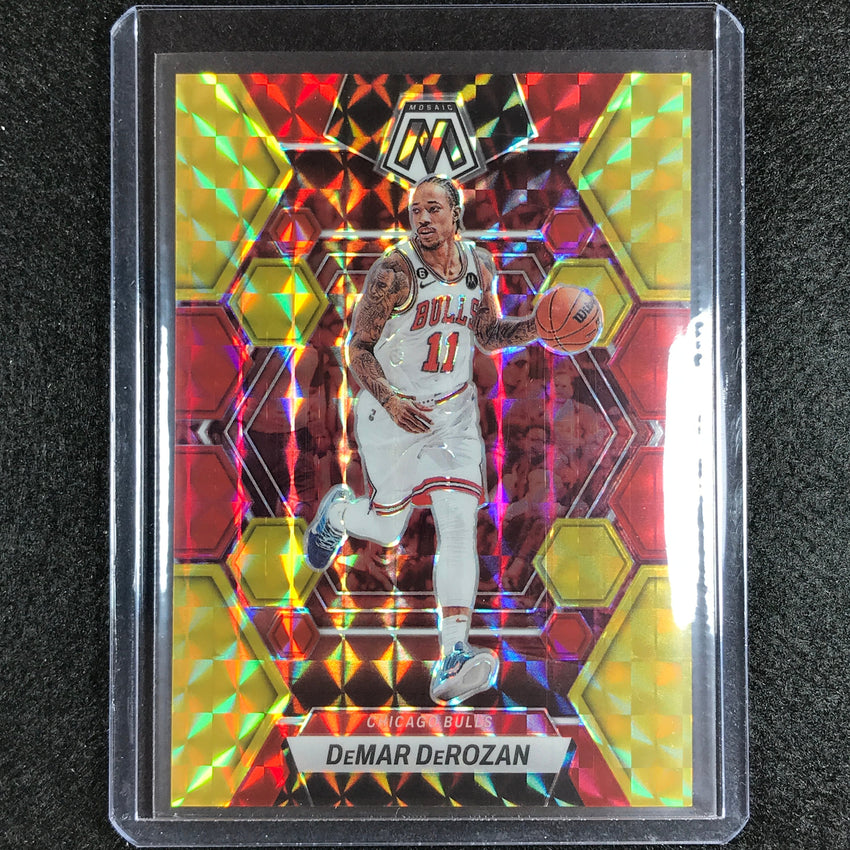 2022-23 Mosaic Demar Derozan Choice Fusion Red And Yellow 40/88 No 170