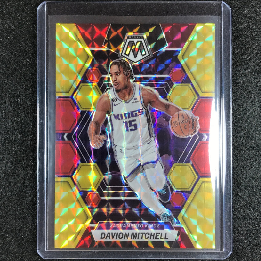 2022-23 Mosaic DAVION MITCHELL Choice Fusion Red and Yellow 14/88 #198
