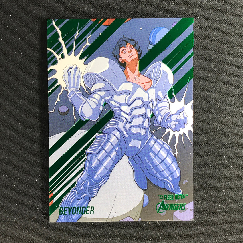 2022 Fleer Ultra Avengers BEYONDER Base Green Foil #3