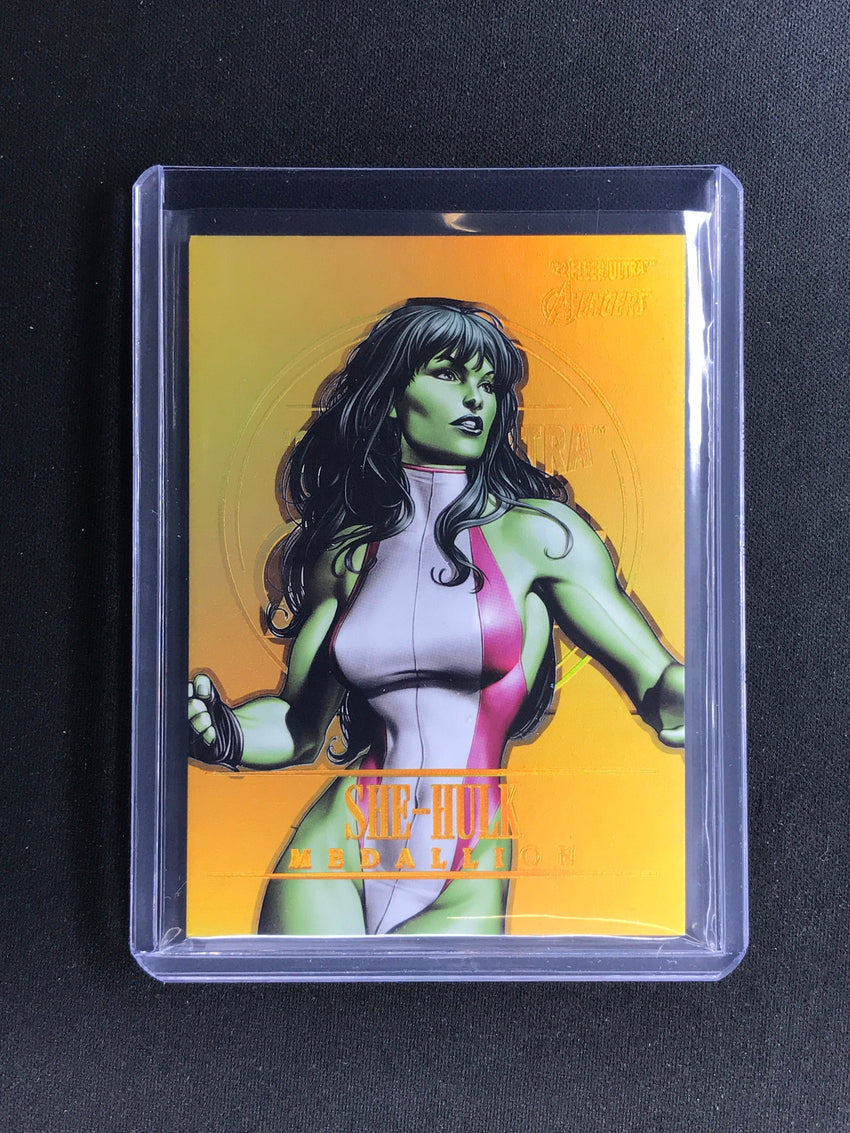 2022 Fleer Ultra Avengers She-hulk Medallion Gold 051/200