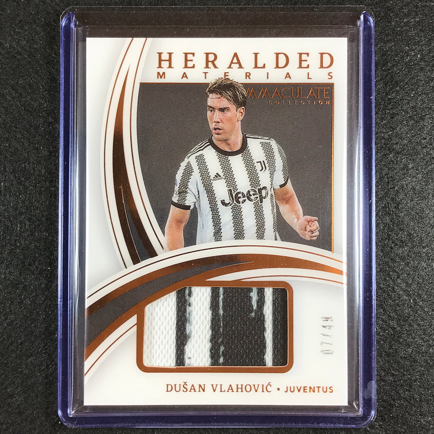 2022-23 Immaculate Dusan Vlahovic Heralded Materials Jersey Relic Bronze 7/49