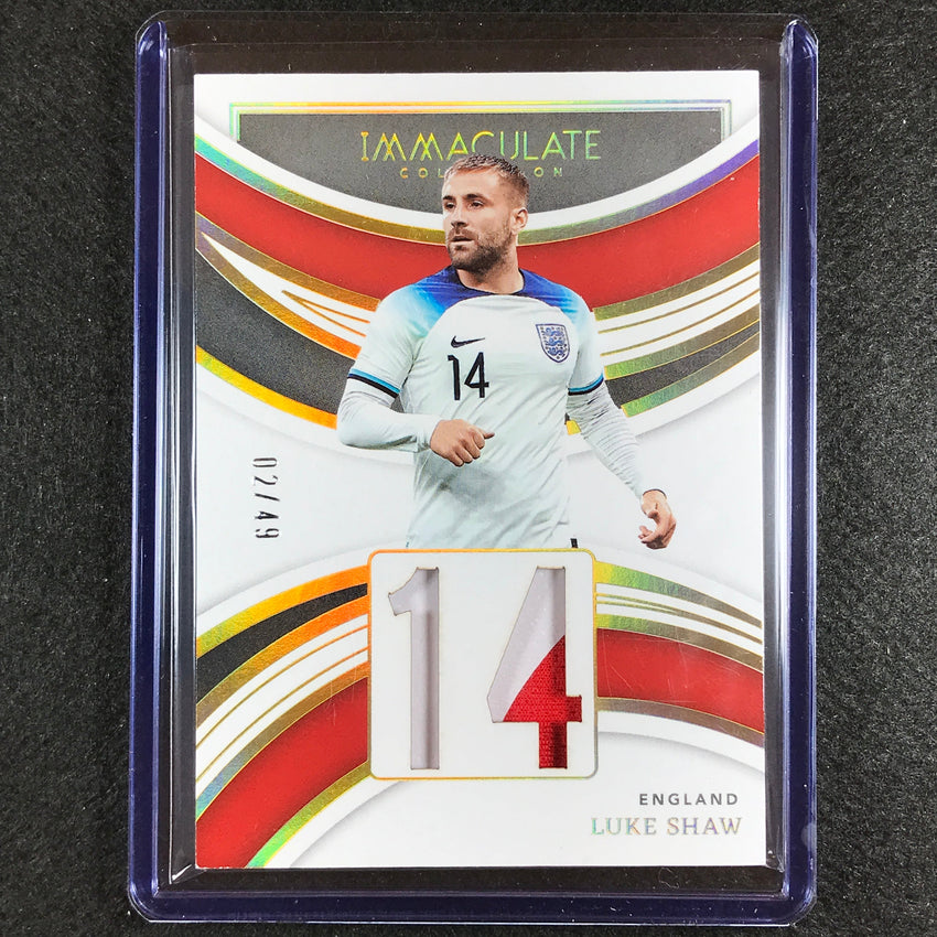 2022-23 Immaculate Luke Shaw Jersey Numbers Relic Patch Holo Gold 2/49