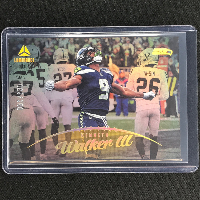 2023 Luminance Nfl Kenneth Walker Iii Horizontal Gold /250 No 88