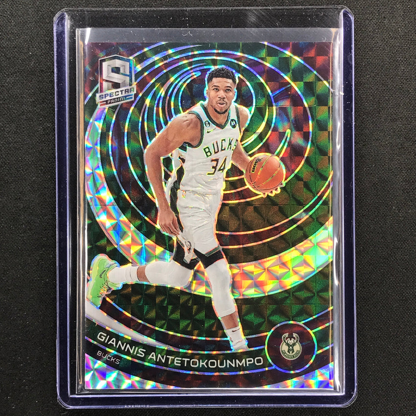 2022-23 Spectra Giannis Antetokounmpo Interstellar 55/99