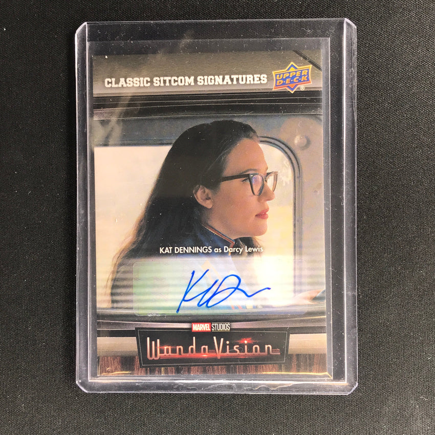 2022 Wandavision Kat Dennings As Darcy Lewis Classic Sitcom Auto Cs80-kd