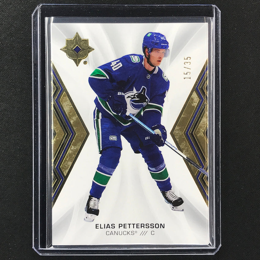 2021-22 Ultimate Collection Elias Pettersson Veteran Base Gold 15/35