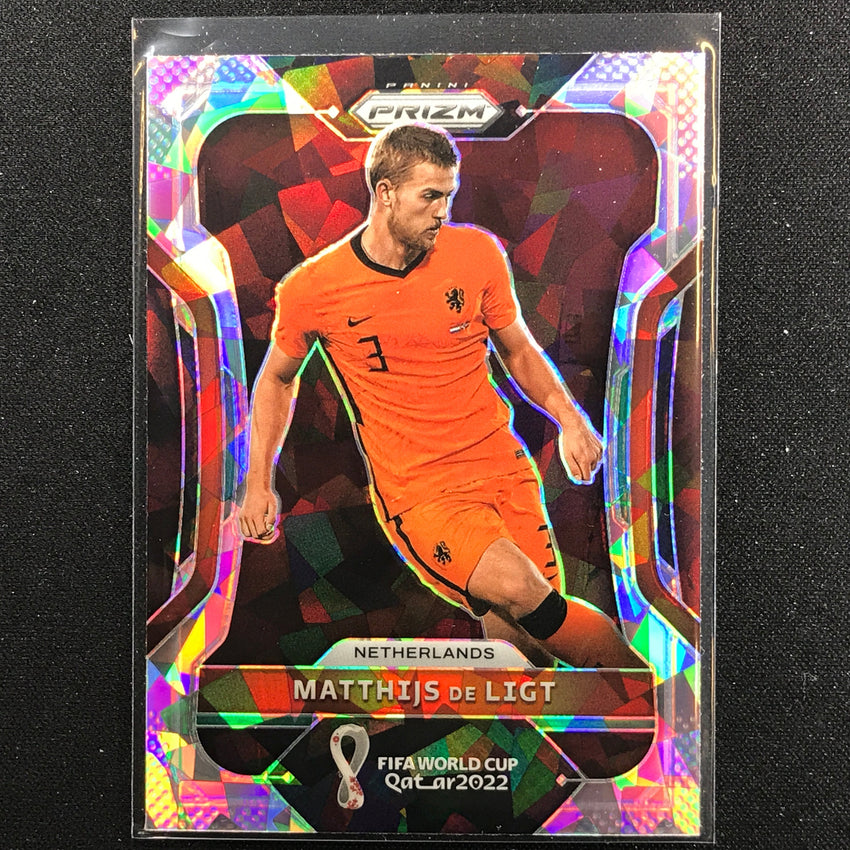 2022 Prizm FIFA World Cup Qatar MATTHIJS DE LIGT Cracked Ice #158