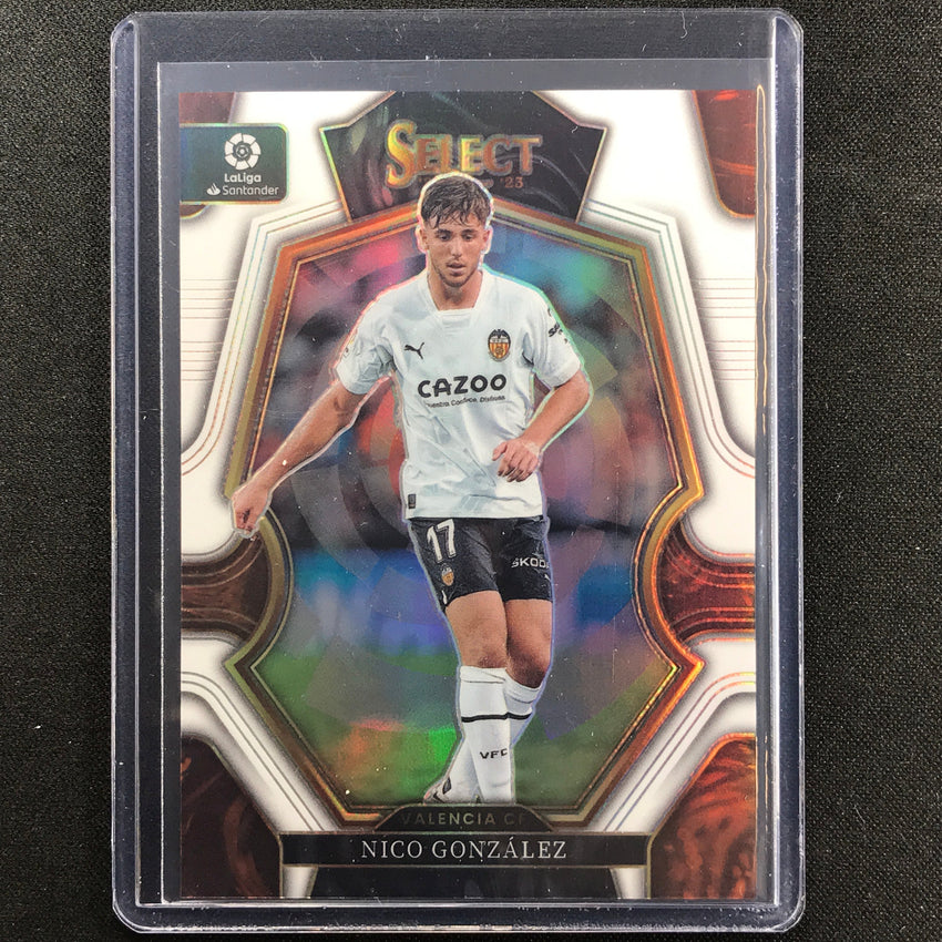 2022-23 Select La Liga Nico Gonzalez Mezzanine White 15/20